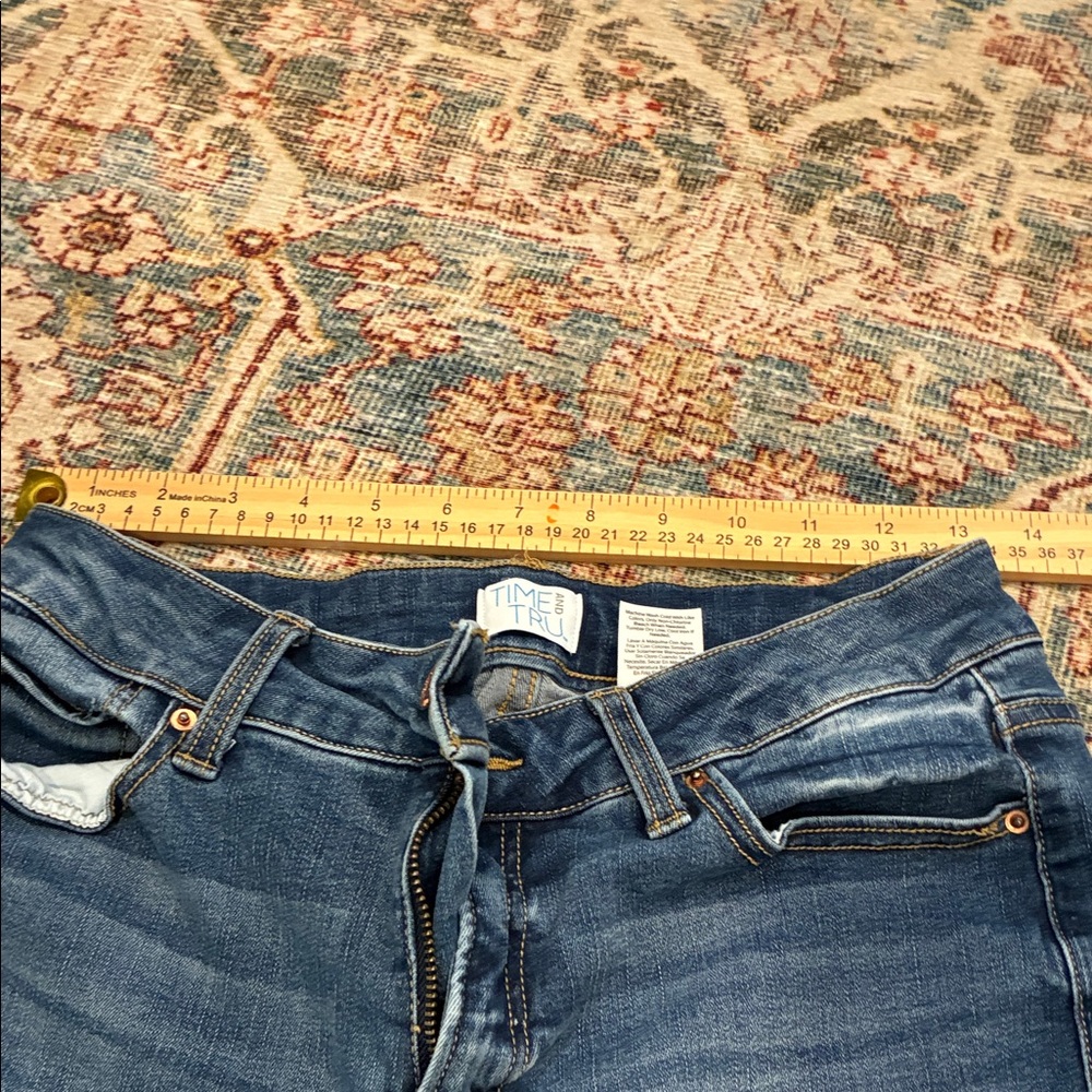 Time and Tru Dark Blue Ankle Jeans size 8 short - Picture 8 of 10